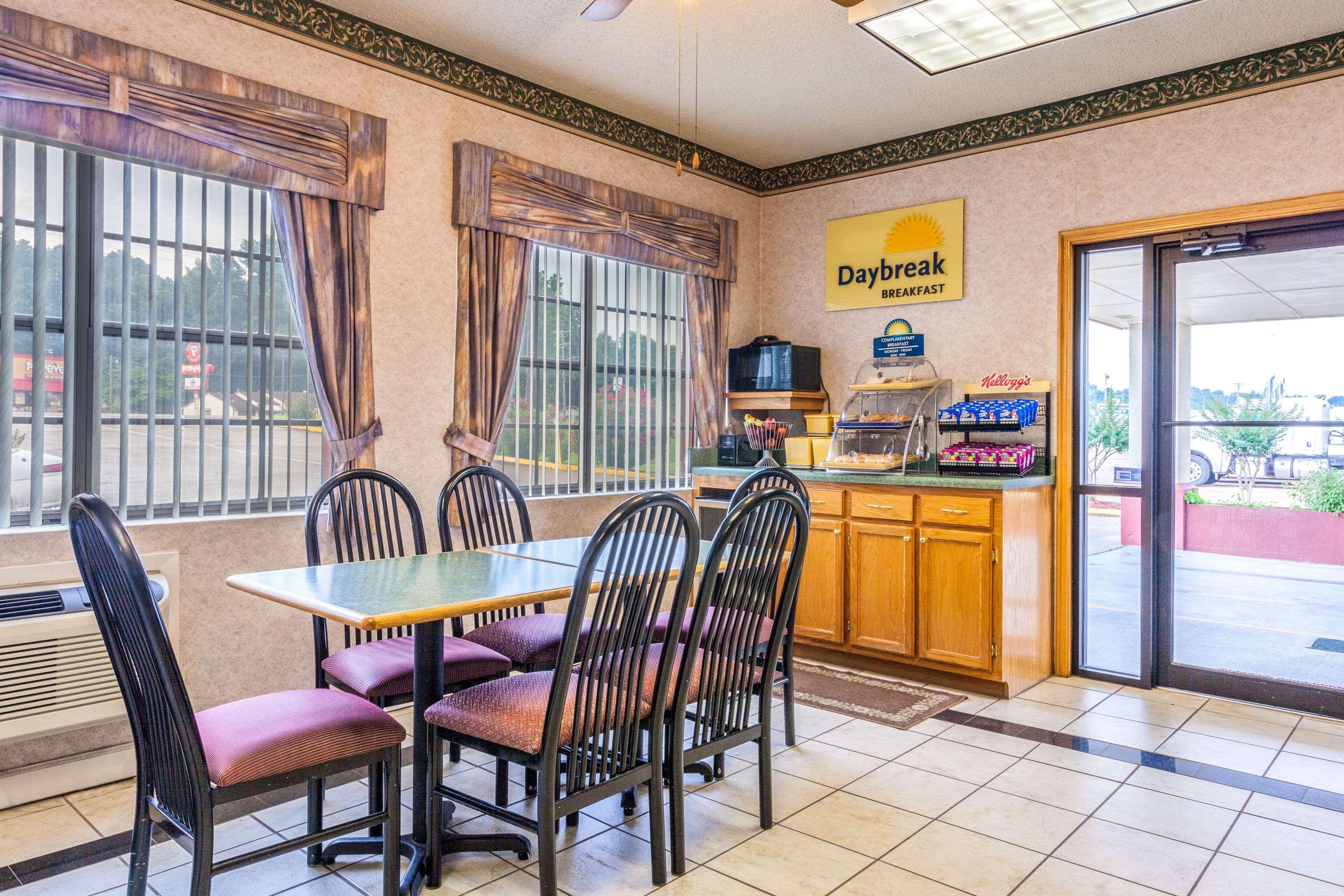 Days Inn By Wyndham Yazoo City Kültér fotó
